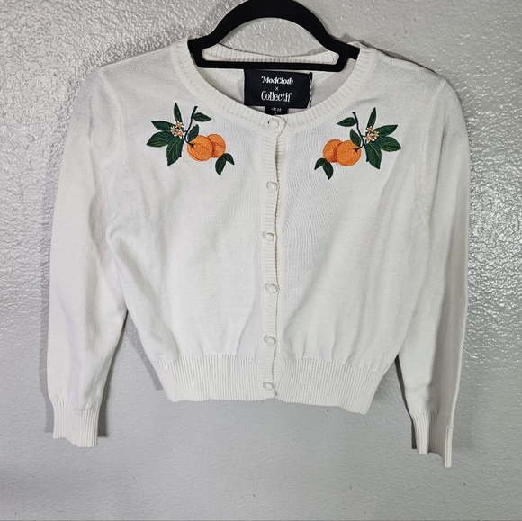 Collectif Sweaters - Modcloth X Collectif Jessie Oranges Cardigan Size 6